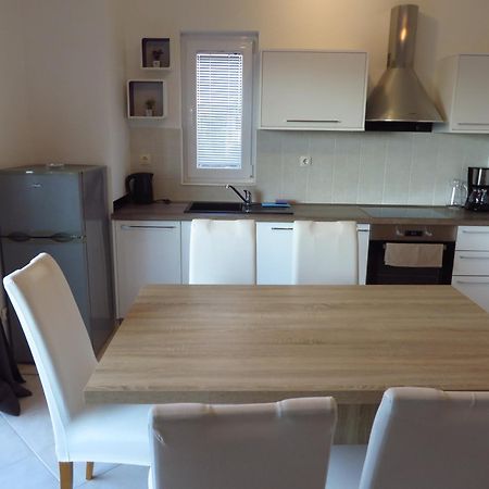 Antonija Apartments With Pool Biograd na Moru Szoba fotó