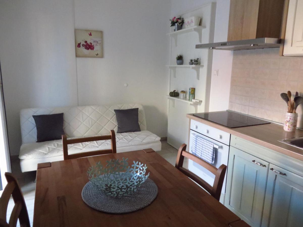 Antonija Apartments With Pool Biograd na Moru Kültér fotó