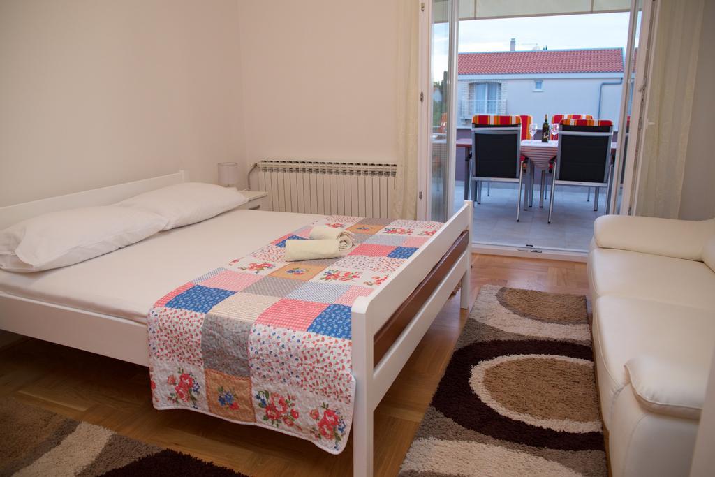 Antonija Apartments With Pool Biograd na Moru Kültér fotó