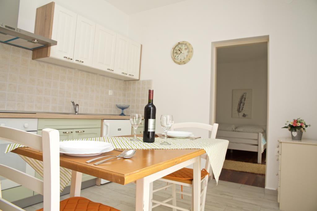 Antonija Apartments With Pool Biograd na Moru Kültér fotó