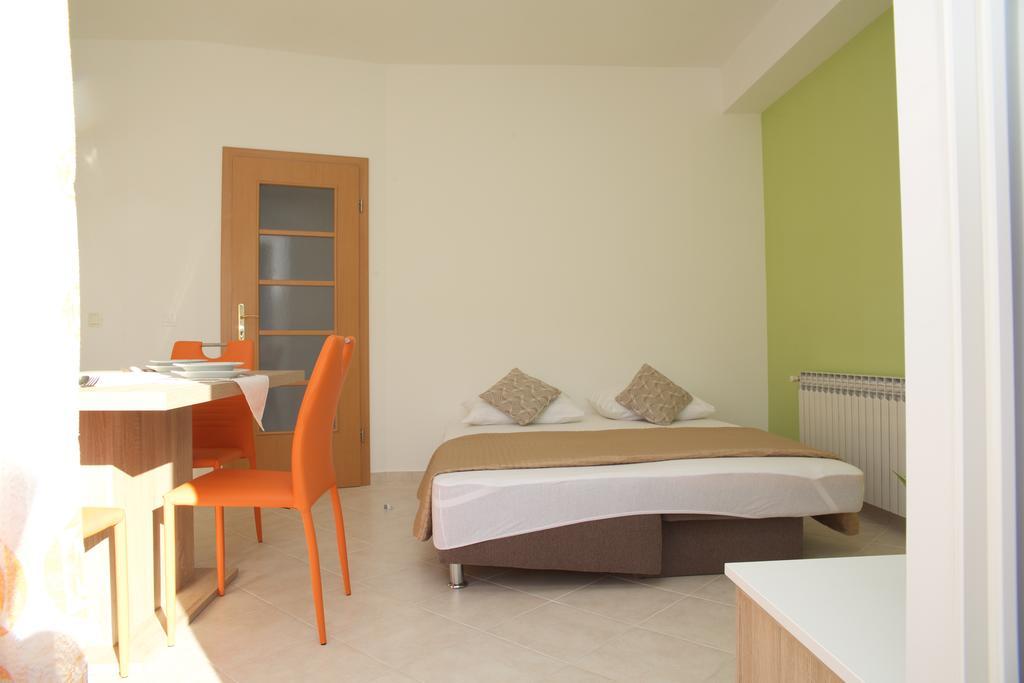Antonija Apartments With Pool Biograd na Moru Kültér fotó