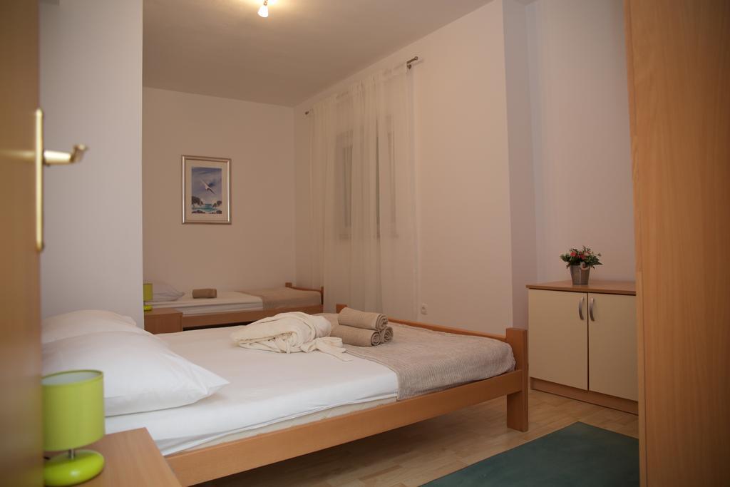 Antonija Apartments With Pool Biograd na Moru Kültér fotó
