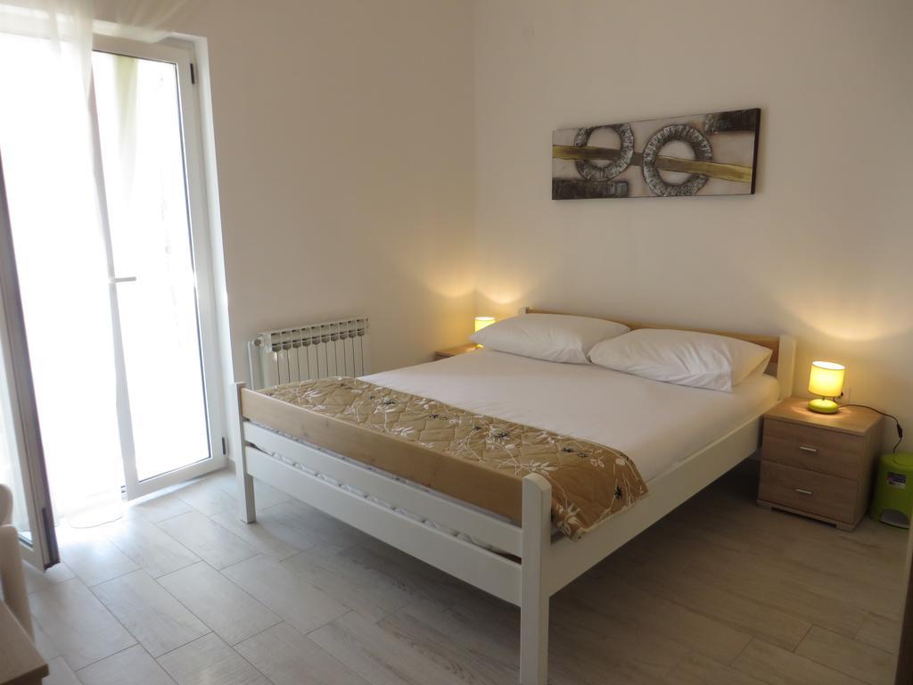 Antonija Apartments With Pool Biograd na Moru Kültér fotó