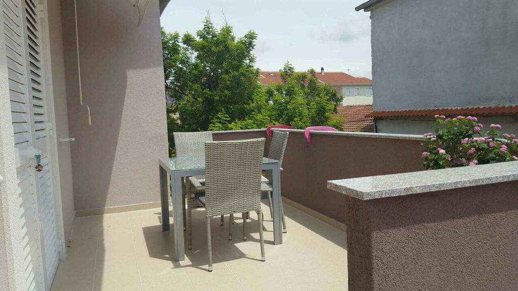 Antonija Apartments With Pool Biograd na Moru Kültér fotó